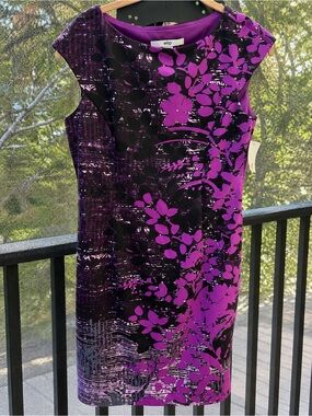 Wisp Purple Floral Cap-Sleeve Shift Dress